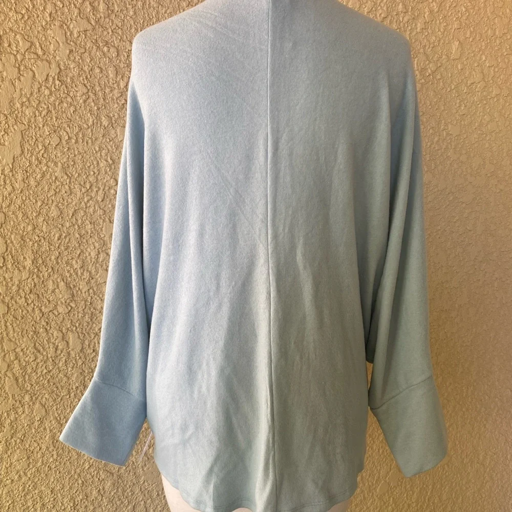 CHICO'S Ice Sage Tie Front Soft Knit Cardigan Size 1/M - Picture 6 of 7